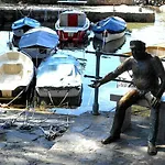 홈스테이 Seafront Artist