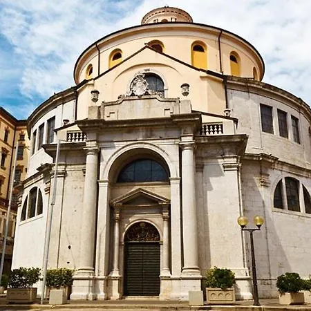 Seafront Artist Homestay Rijeka